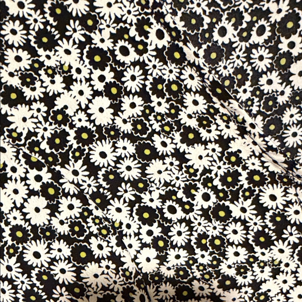 Levi's Black and White Floral Midi Dress - Picture 4 of 6